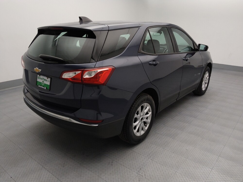 2018 Chevrolet Equinox in Topeka, KS 66611 - 18122438 9