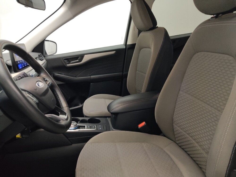 2022 Ford Escape in Marietta, GA 30062 - 18122440 17