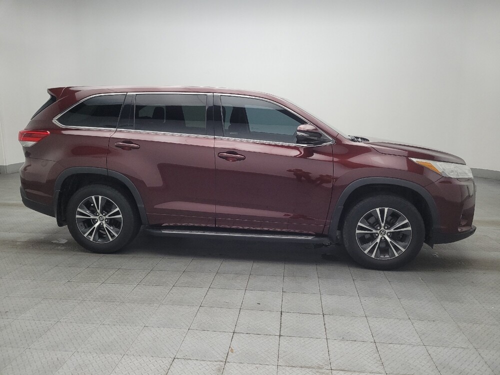 2018 Toyota Highlander in Marietta, GA 30062 - 18122448 11