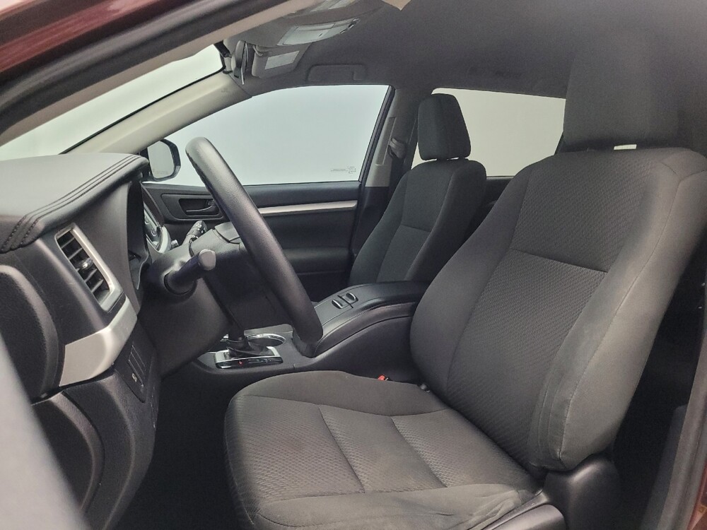 2018 Toyota Highlander in Marietta, GA 30062 - 18122448 17