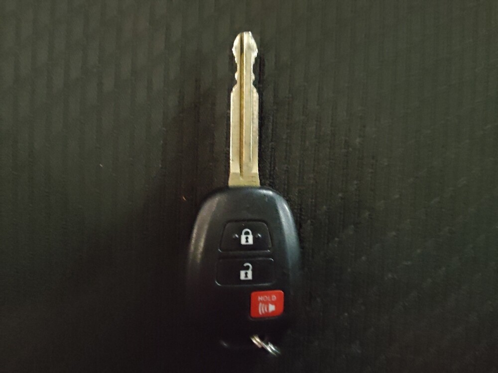 2018 Toyota Highlander in Marietta, GA 30062 - 18122448 32