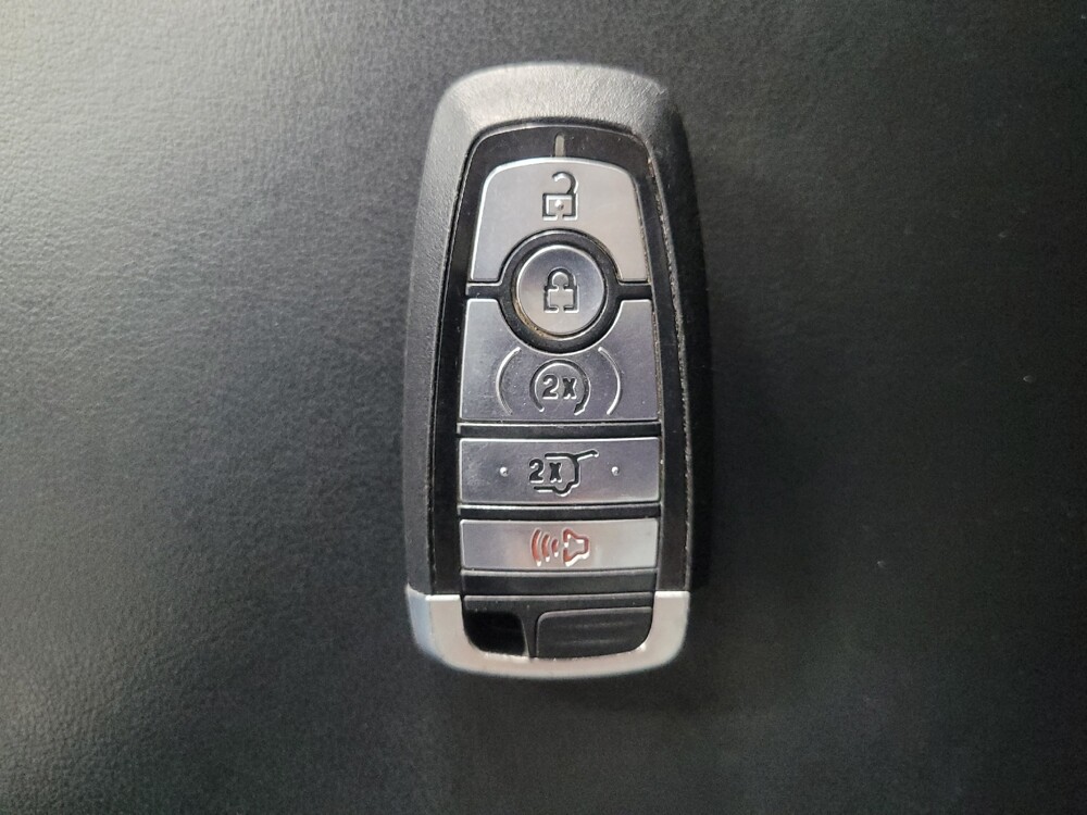 2020 Ford Explorer in Jackson, MS 39211 - 18122449 32