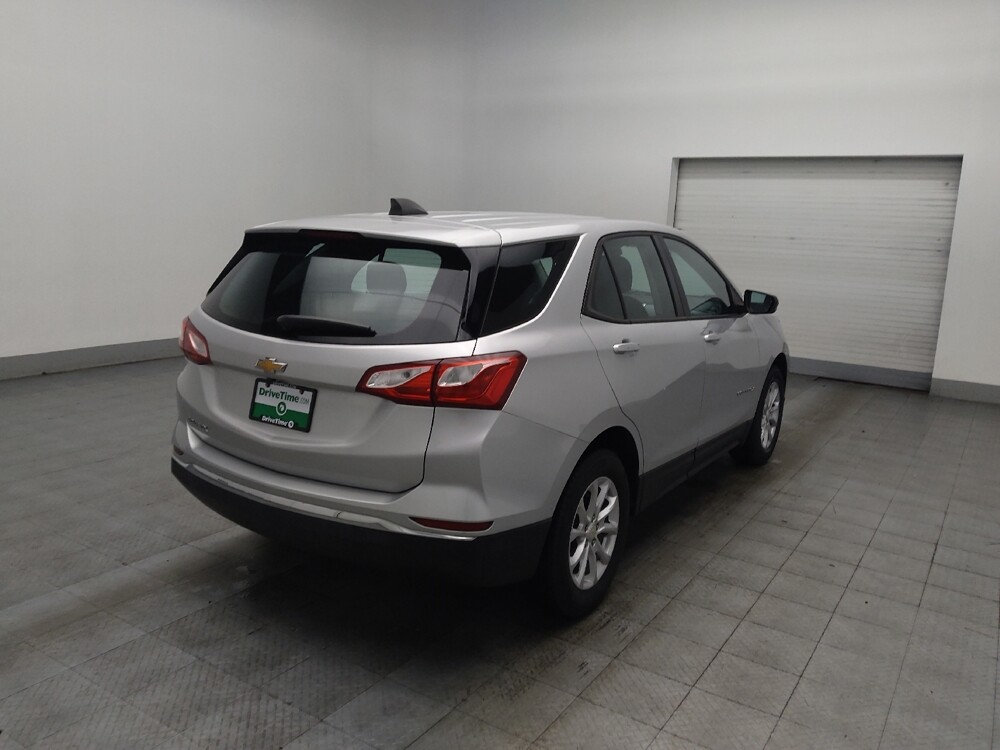 2018 Chevrolet Equinox in Jackson, MS 39211 - 18122455 9
