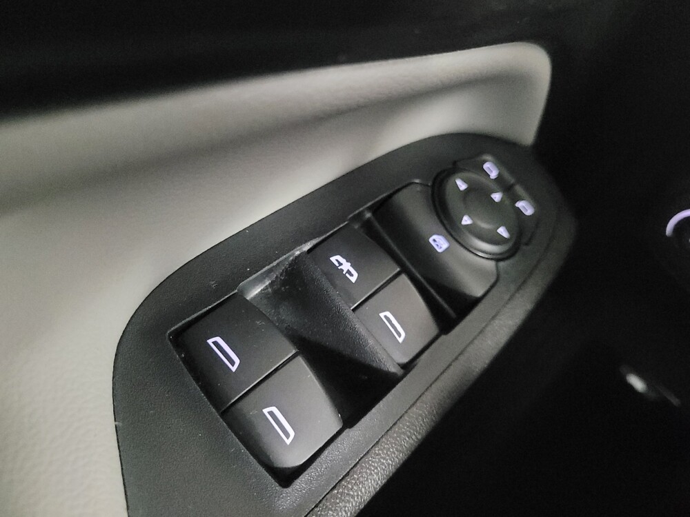 2018 Chevrolet Equinox in Jackson, MS 39211 - 18122455 27