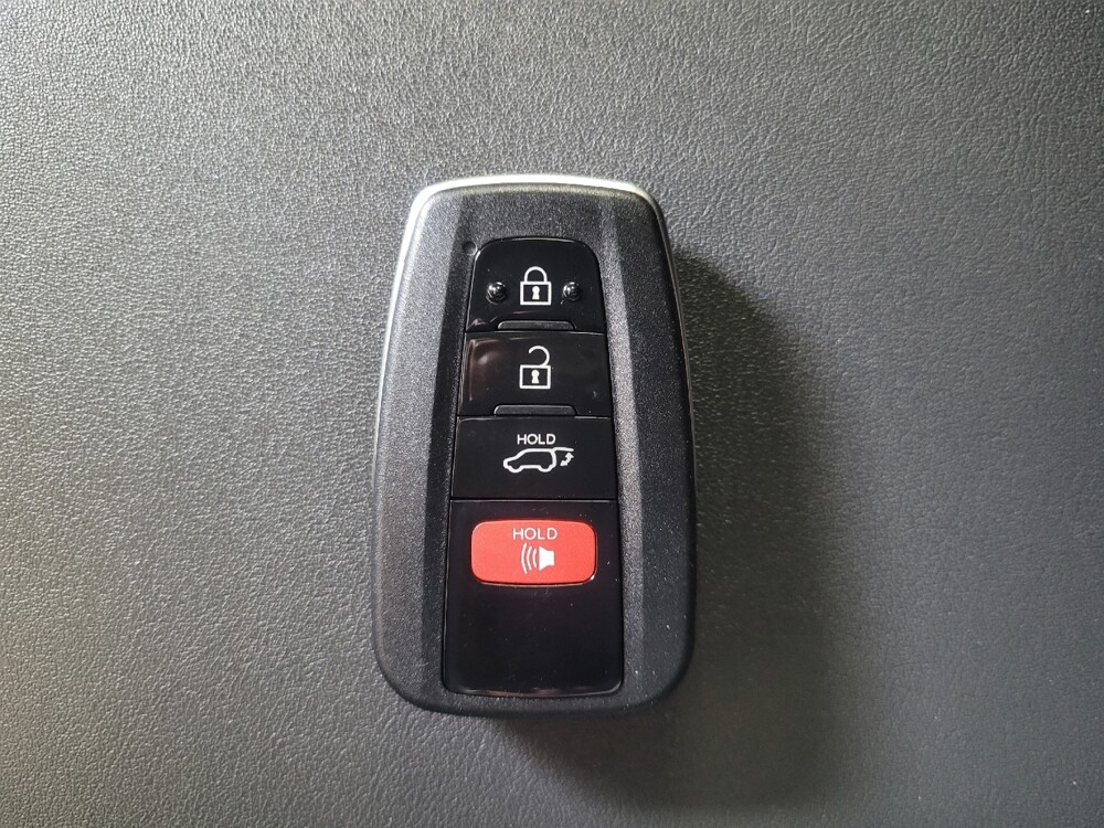 2022 Toyota Highlander in Union City, GA 30291 - 18122461 32