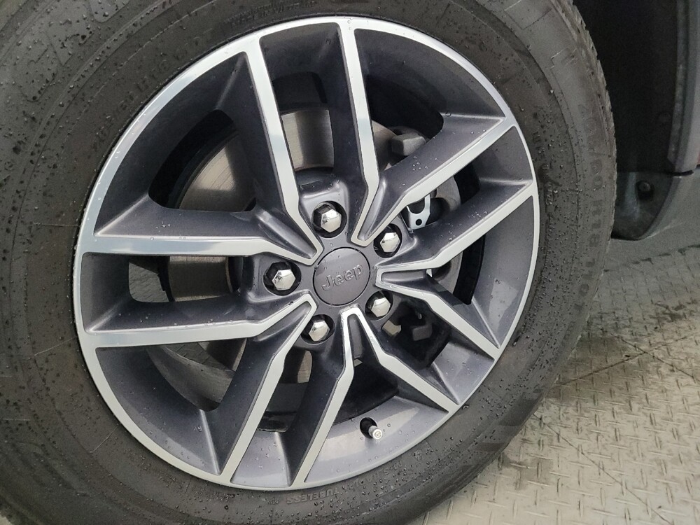 2019 Jeep Grand Cherokee in Allentown, PA 18103 - 18122463 31