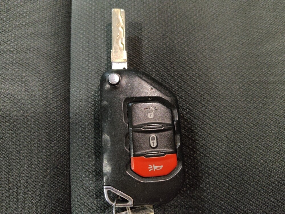 2020 Jeep Wrangler in Lubbock, TX 79424 - 18122465 32