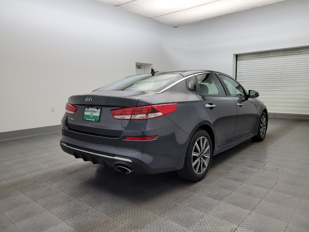 2019 Kia Optima in Glendale, AZ 85301 - 18122475 9