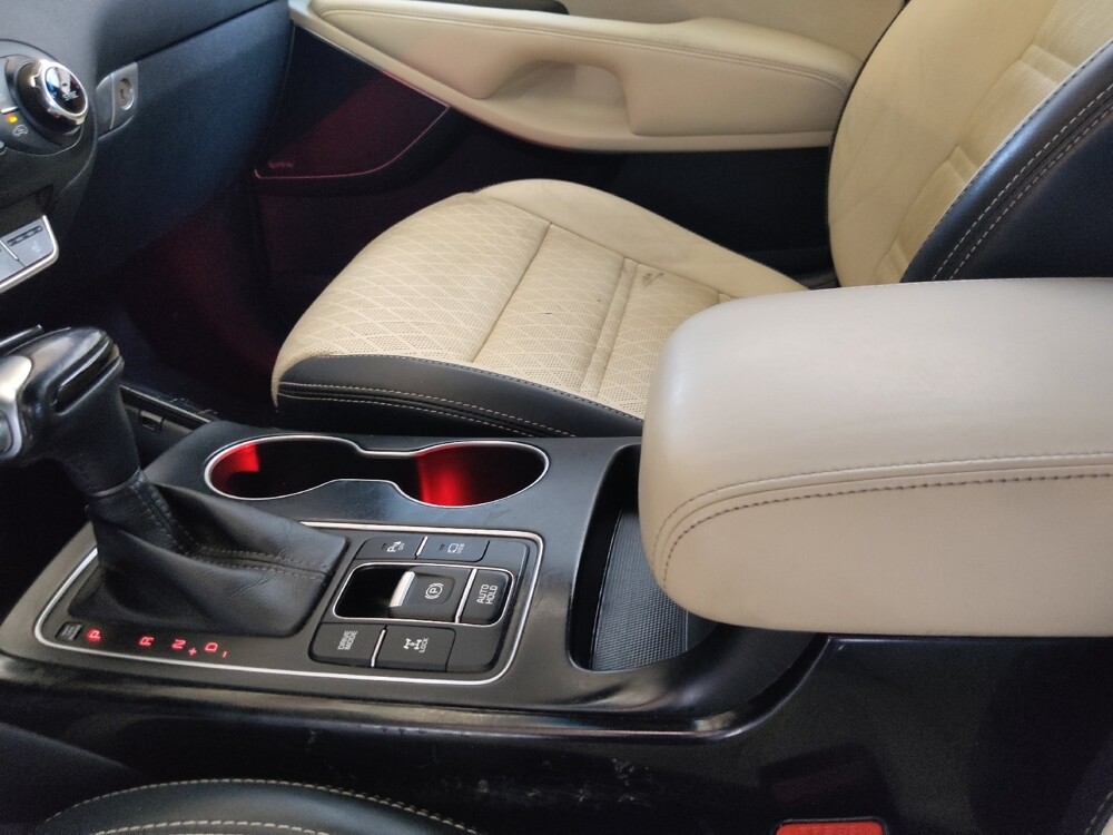 2016 Kia Sorento in Tallahassee, FL 32304 - 18122480 26