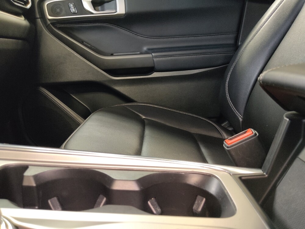 2020 Ford Explorer in Tampa, FL 33612 - 18122481 26
