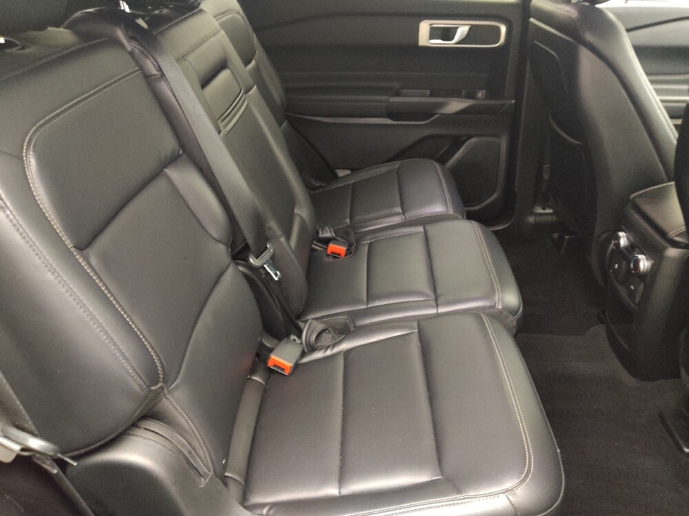 2020 Ford Explorer in Tampa, FL 33612 - 18122481 19