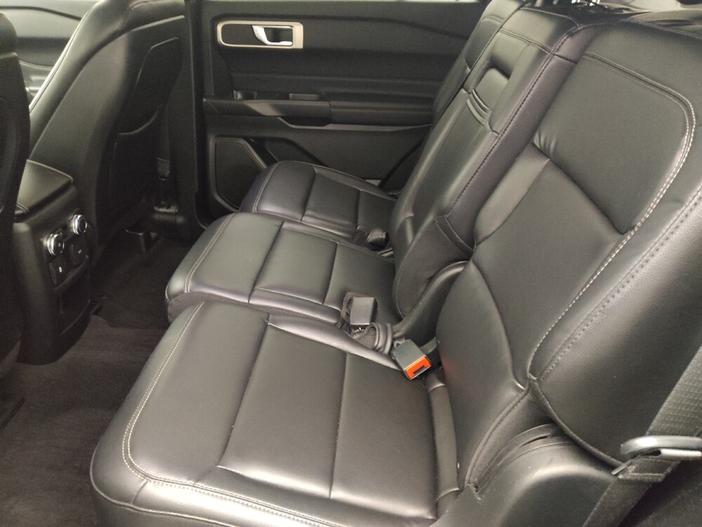 2020 Ford Explorer in Tampa, FL 33612 - 18122481 18