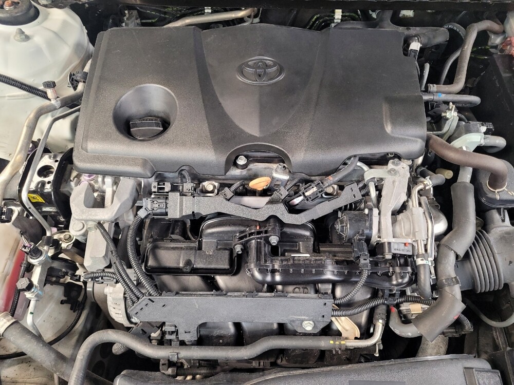 2020 Toyota Camry in Tampa, FL 33612 - 18122482 30