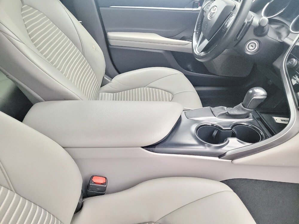 2020 Toyota Camry in Tampa, FL 33612 - 18122482 21