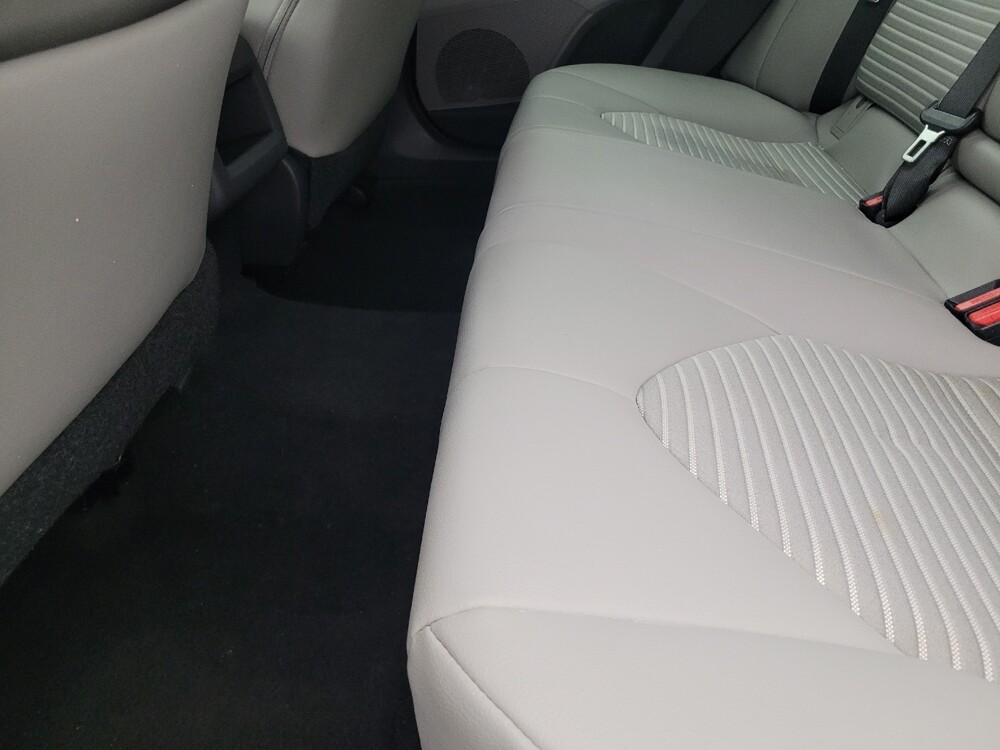 2020 Toyota Camry in Tampa, FL 33612 - 18122482 18