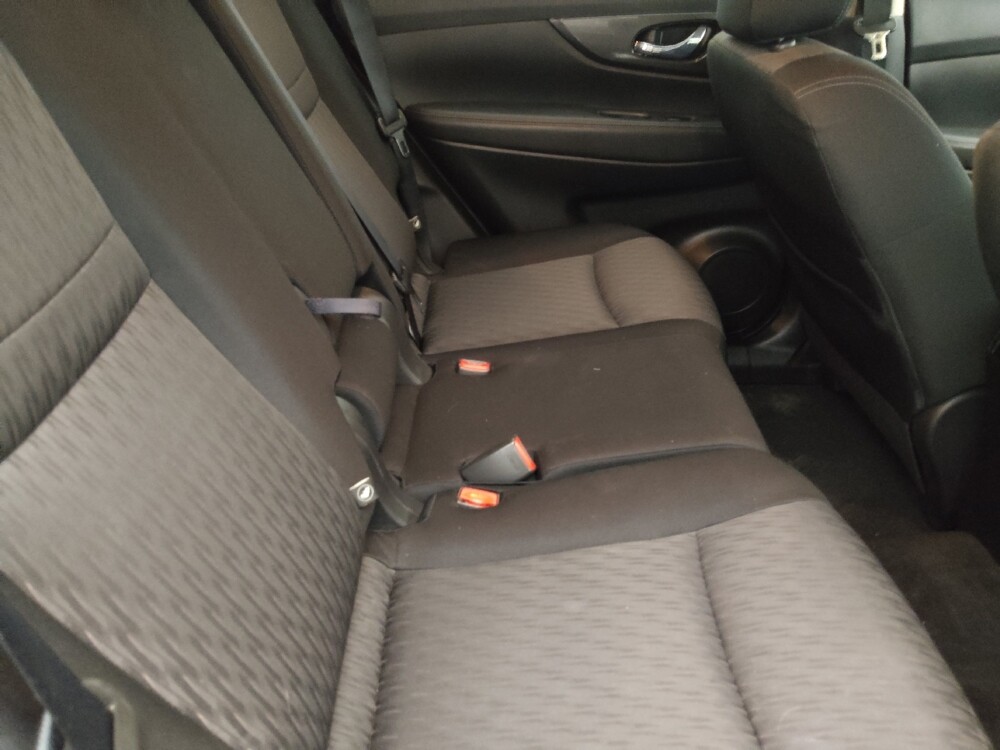 2018 Nissan Rogue in Tampa, FL 33612 - 18122483 19