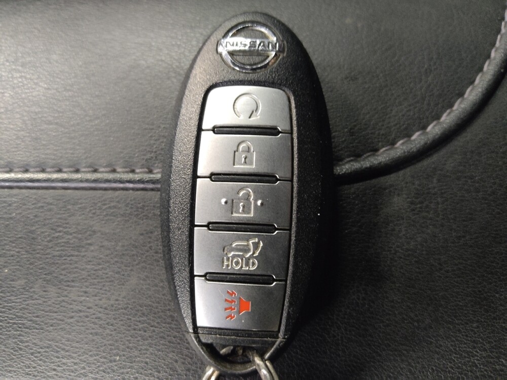 2018 Nissan Rogue in Tampa, FL 33612 - 18122483 32