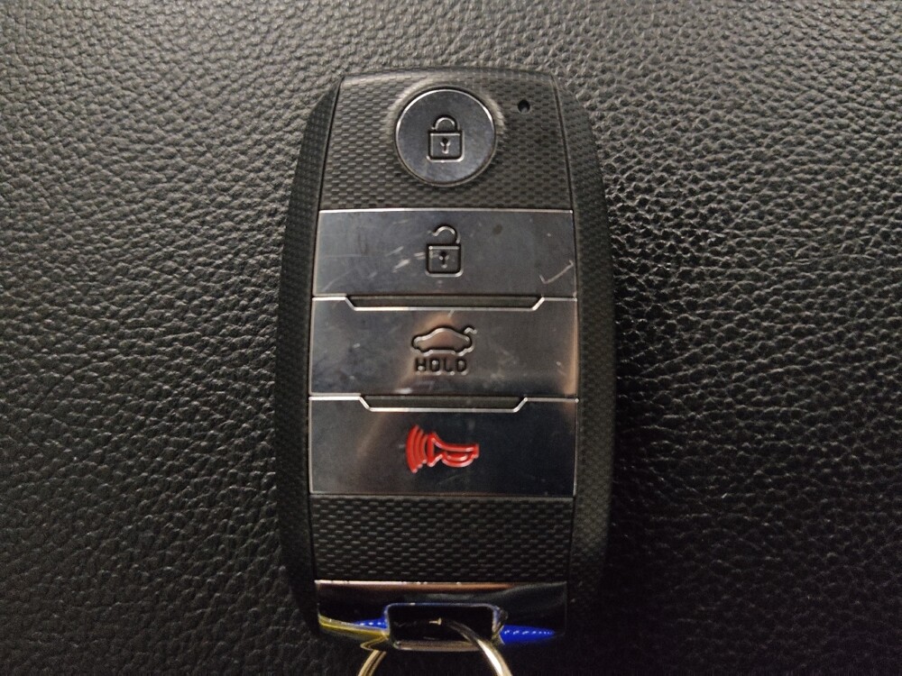 2019 Kia Optima in Conyers, GA 30094 - 18122491 32