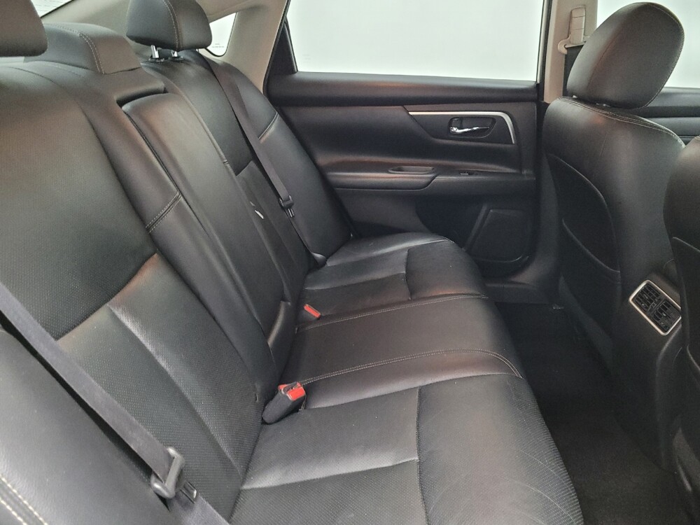 2016 Nissan Altima in Las Vegas, NV 89102 - 18122494 19