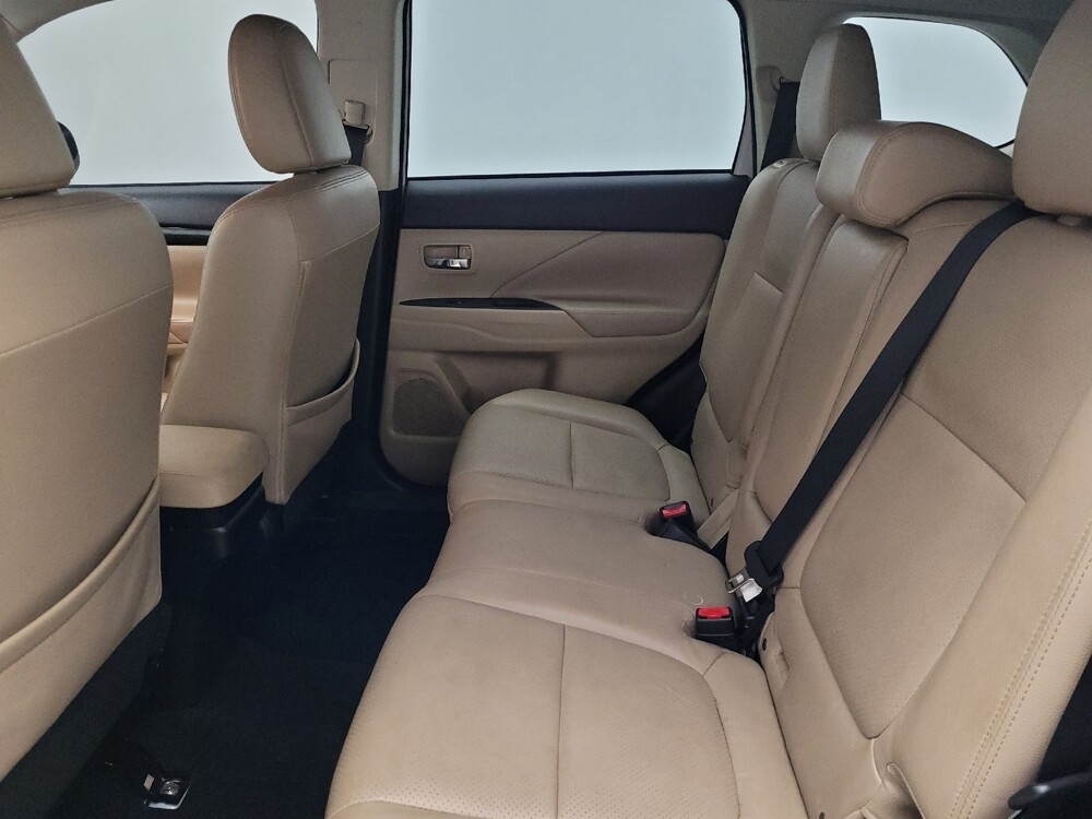 2016 Mitsubishi Outlander in Jacksonville, FL 32210 - 18122504 18