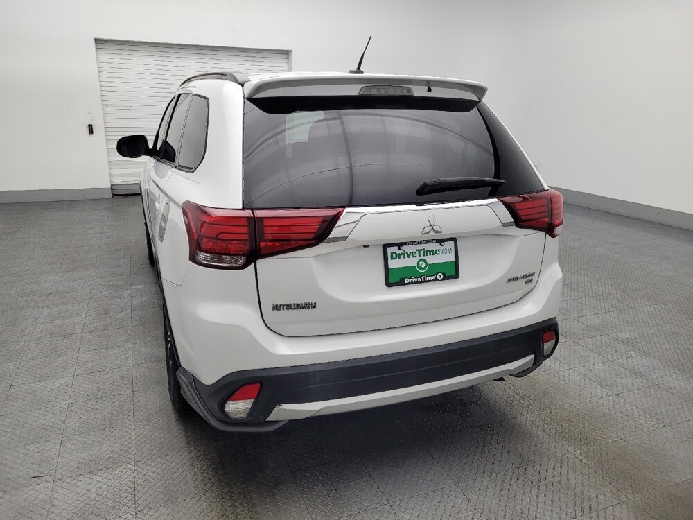 2016 Mitsubishi Outlander in Jacksonville, FL 32210 - 18122504 6