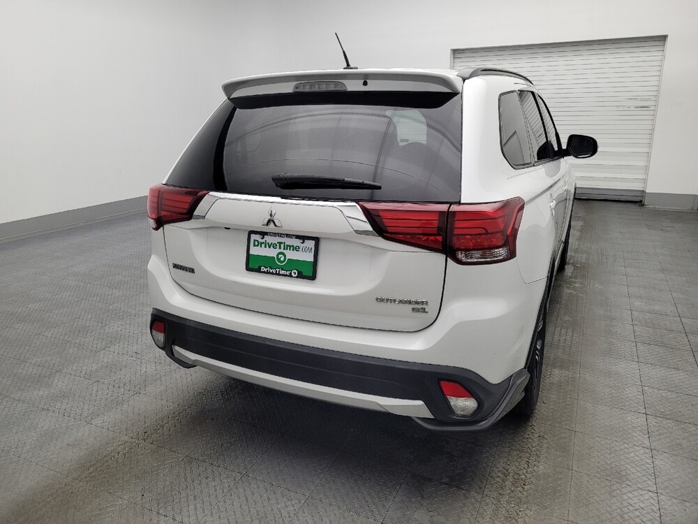 2016 Mitsubishi Outlander in Jacksonville, FL 32210 - 18122504 7
