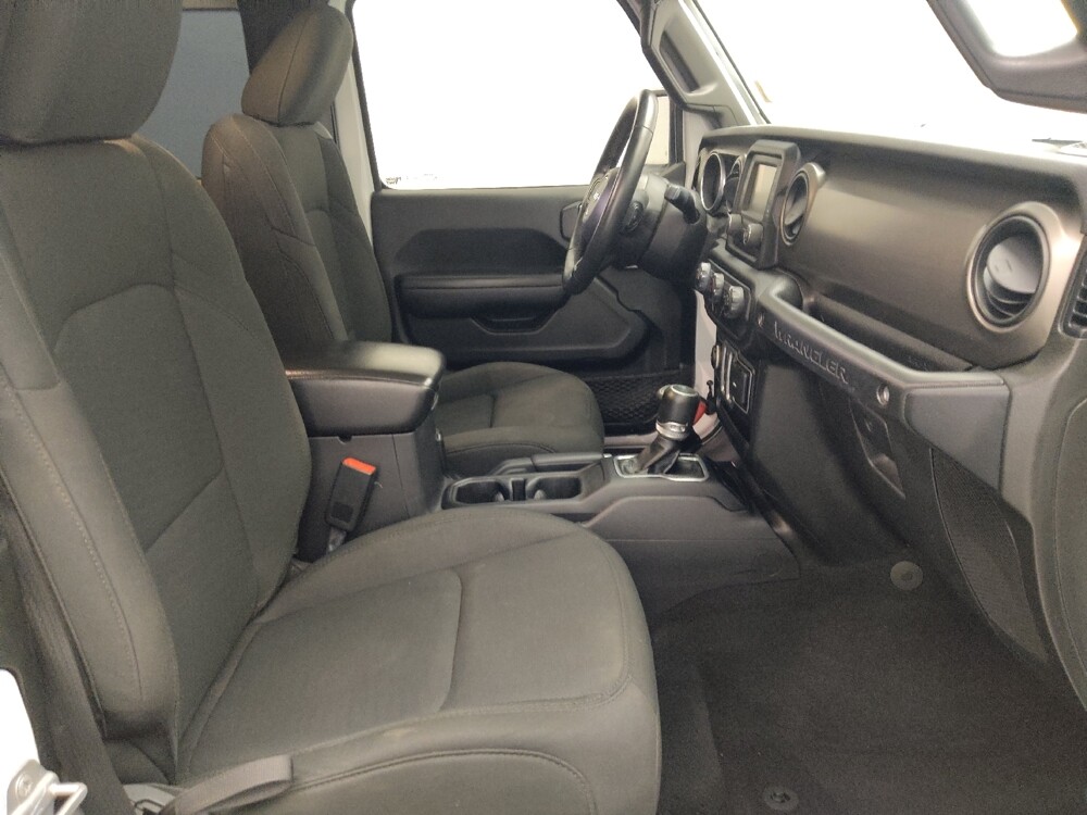 2019 Jeep Wrangler in Orlando, FL 32808 - 18122505 21