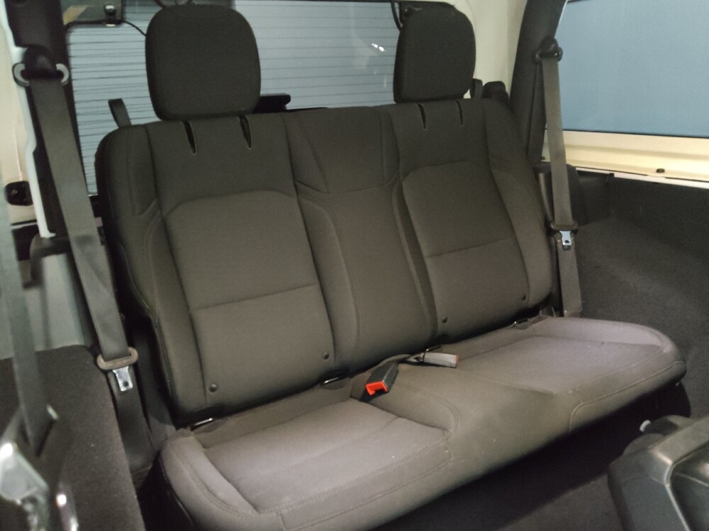 2019 Jeep Wrangler in Orlando, FL 32808 - 18122505 19