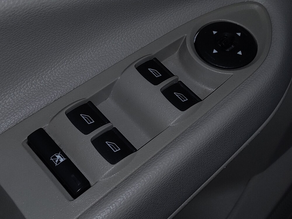 2018 Ford Escape in Sanford, FL 32773 - 18122511 27