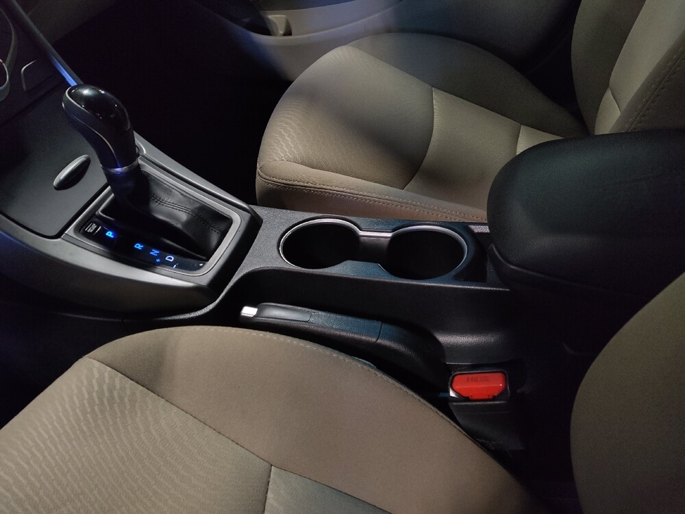 2016 Hyundai Elantra in Jacksonville, FL 32210 - 18122513 26