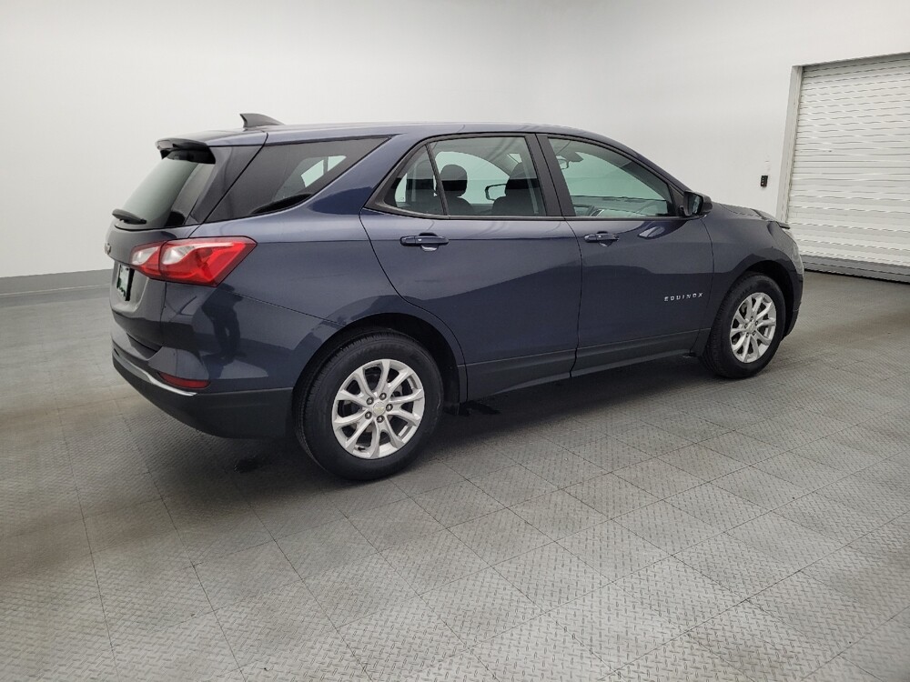 2018 Chevrolet Equinox in Orlando, FL 32808 - 18122517 10