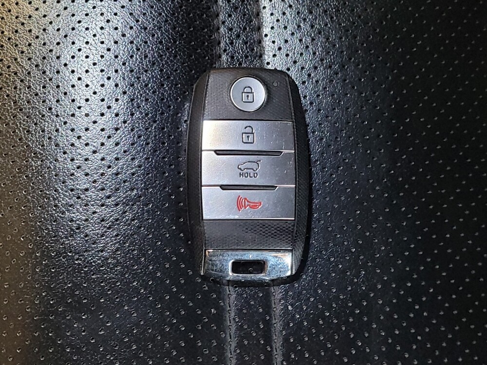 2017 Kia Sorento in Savannah, GA 31419 - 18122524 32