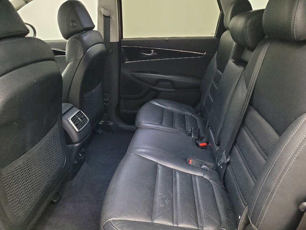 2017 Kia Sorento in Savannah, GA 31419 - 18122524 18