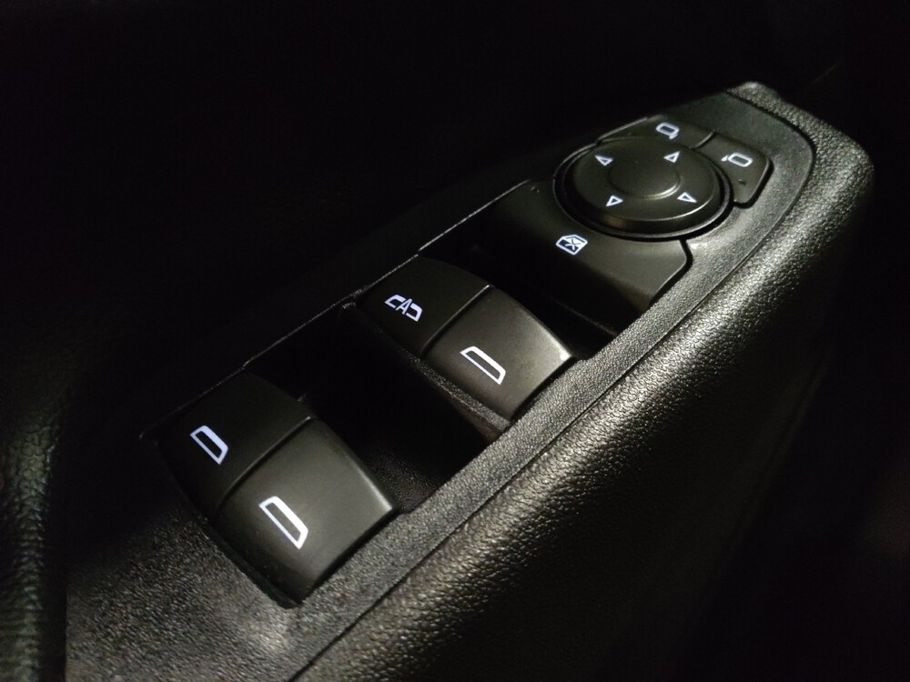 2019 Chevrolet Equinox in Orlando, FL 32808 - 18122526 27