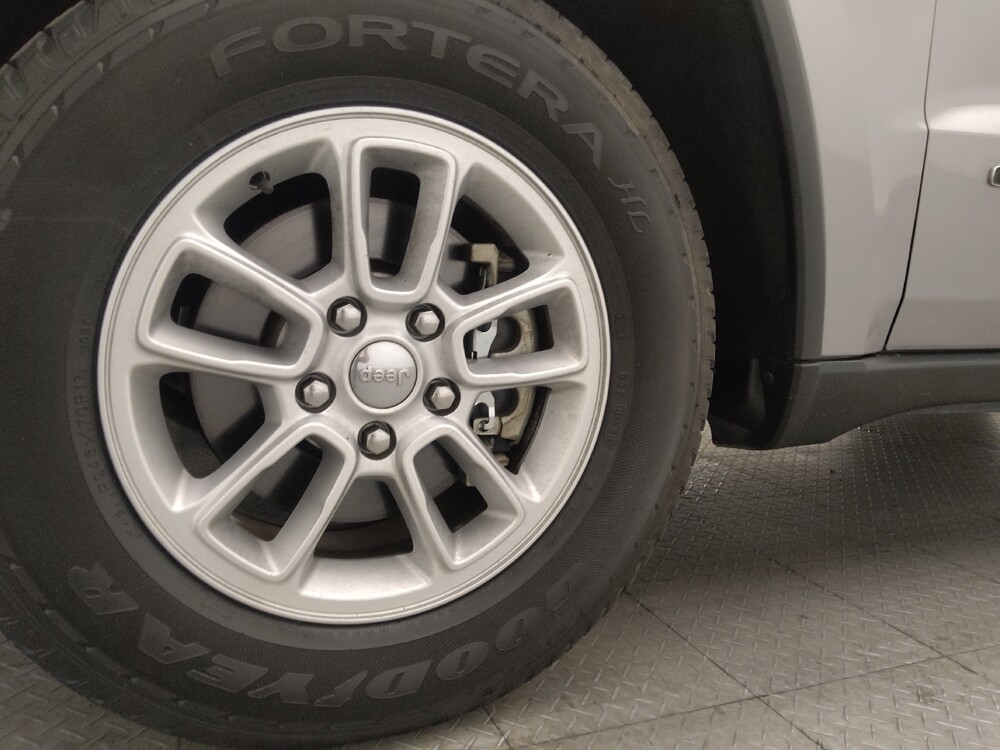 2019 Jeep Grand Cherokee in Savannah, GA 31419 - 18122527 31