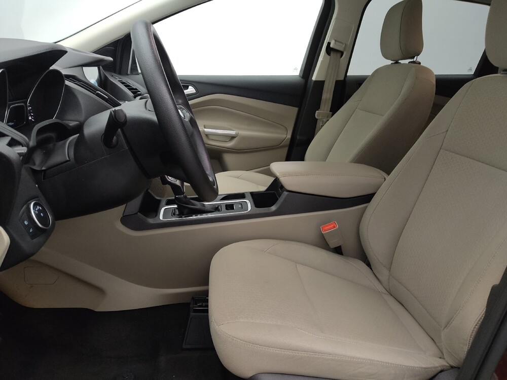 2018 Ford Escape in Metairie, LA 70006 - 18122529 17