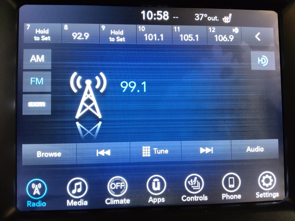 2017 Chrysler 300 in Winston-Salem, NC 27103 - 18122541 25