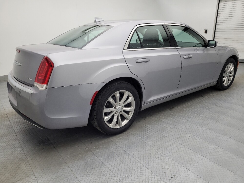 2017 Chrysler 300 in Winston-Salem, NC 27103 - 18122541 10