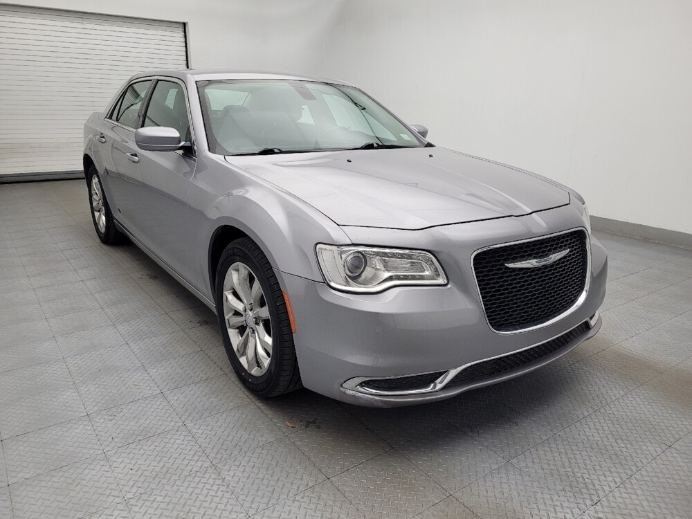 2017 Chrysler 300 in Winston-Salem, NC 27103 - 18122541 13