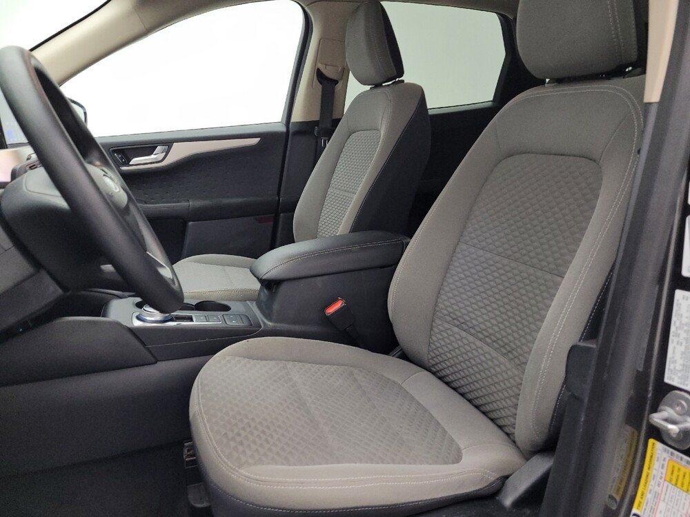 2020 Ford Escape in Winston-Salem, NC 27103 - 18122542 17