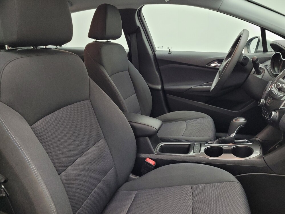 2019 Chevrolet Cruze in Columbia, SC 29210 - 18122551 21