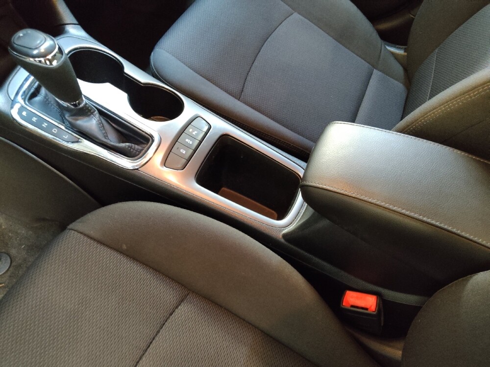 2019 Chevrolet Cruze in Columbia, SC 29210 - 18122551 26