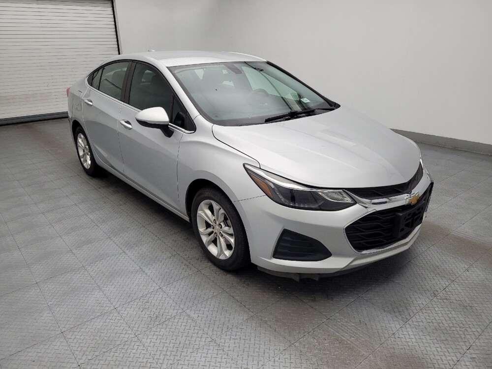 2019 Chevrolet Cruze in Columbia, SC 29210 - 18122551 13