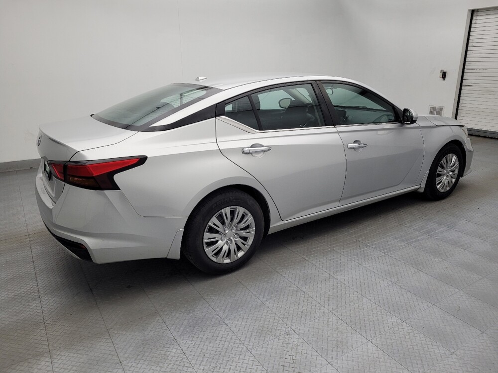 2020 Nissan Altima in Greenville, NC 27834 - 18122552 10