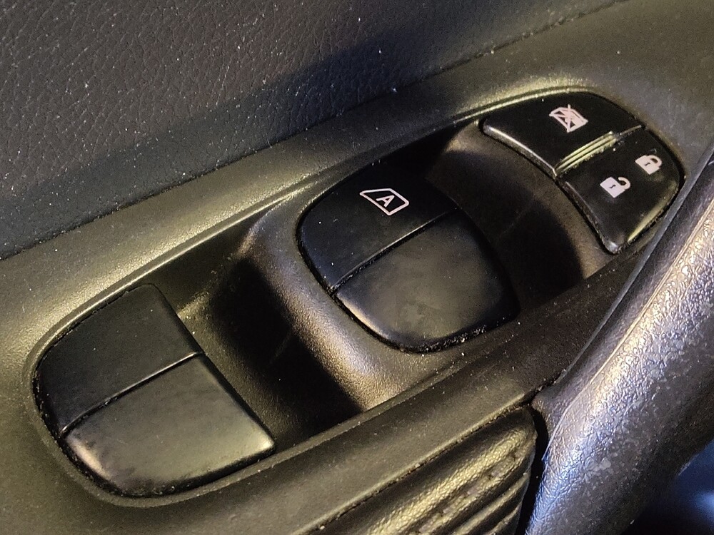 2020 Nissan Rogue Sport in San Antonio, TX 78238 - 18122584 27