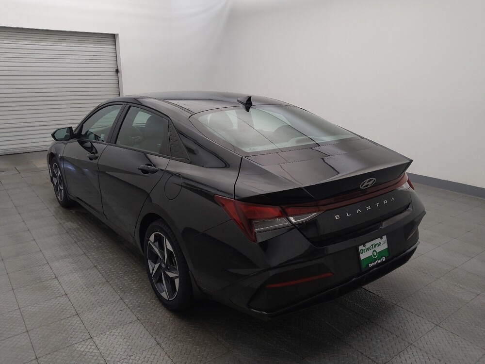 2024 Hyundai Elantra in Houston, TX 77060 - 18122588 5