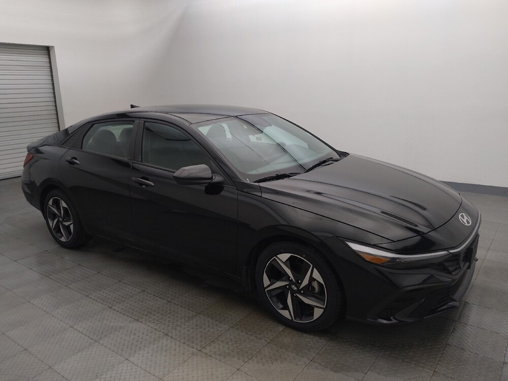 2024 Hyundai Elantra in Houston, TX 77060 - 18122588 11