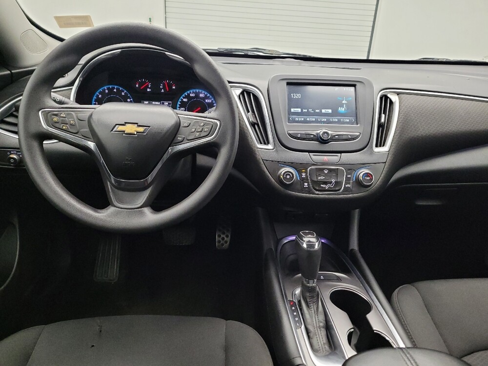 2016 Chevrolet Malibu in Miamisburg, OH 45342 - 18122593 22