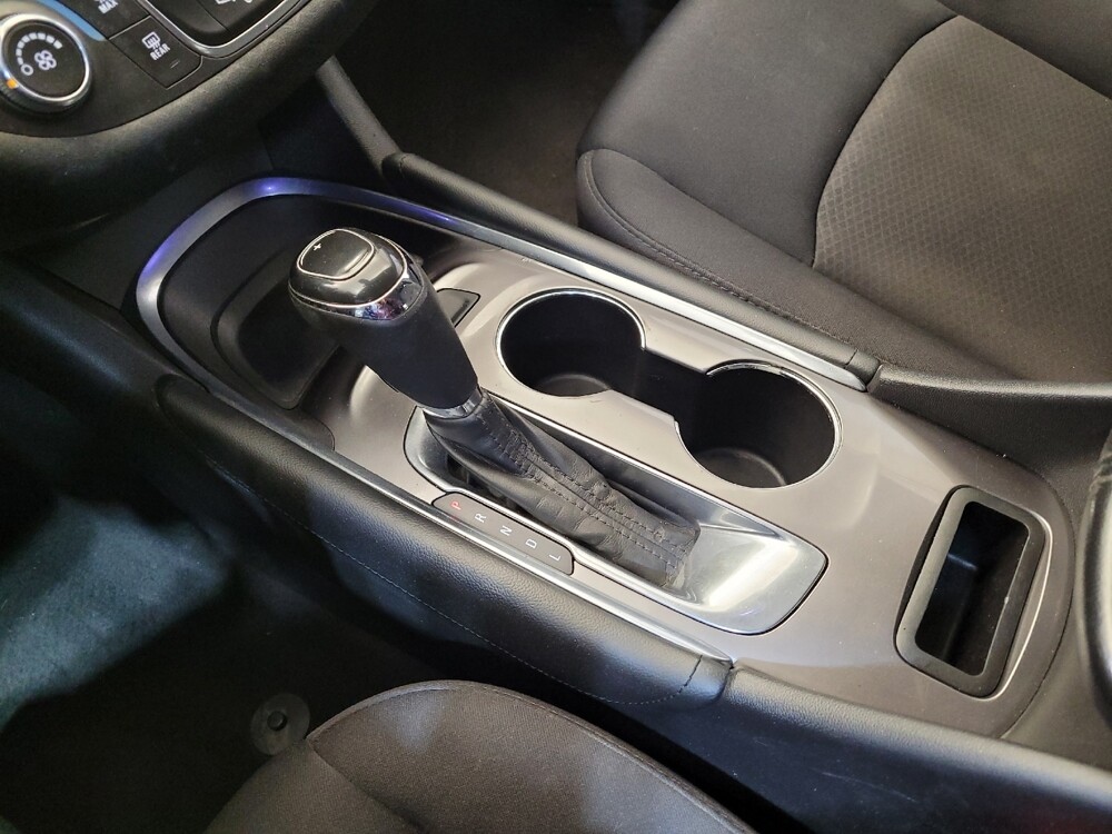 2016 Chevrolet Malibu in Miamisburg, OH 45342 - 18122593 26