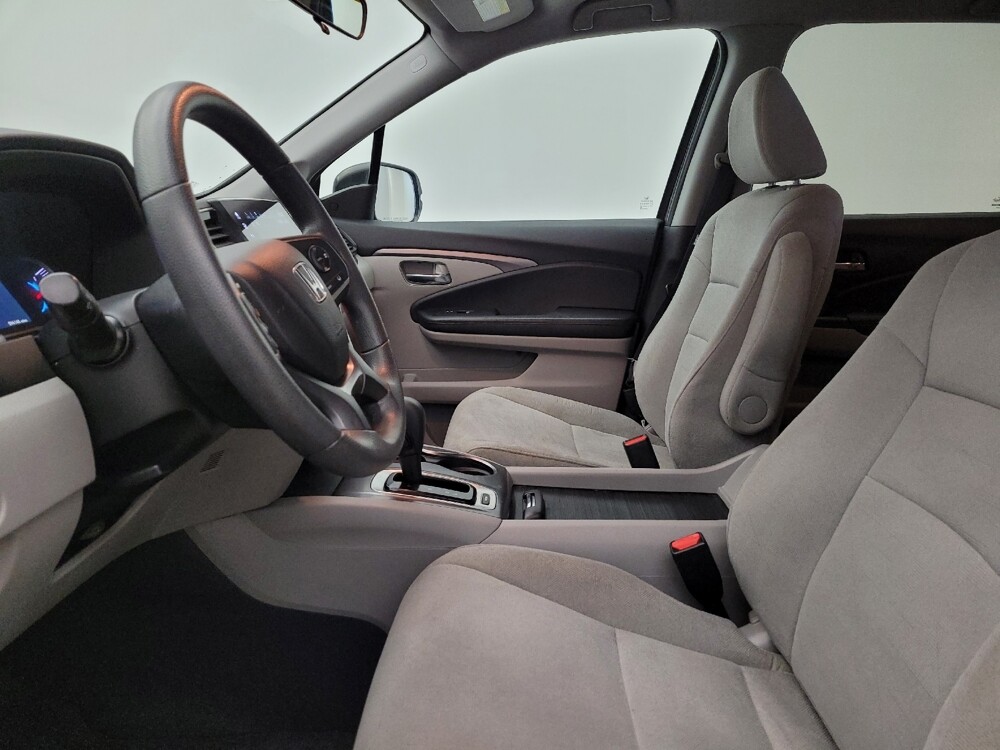 2020 Honda Pilot in Toledo, OH 43617 - 18122595 17